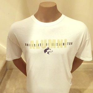 Used UW Washington Alumni shirt XL